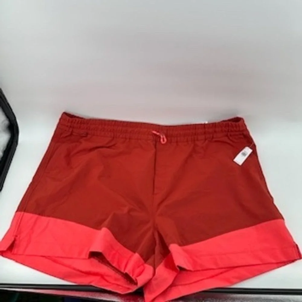 2 Old Navy Mens 4X StretchTech‎ High Rise Go-H2O 4-Way Stretch Shorts Brown Red